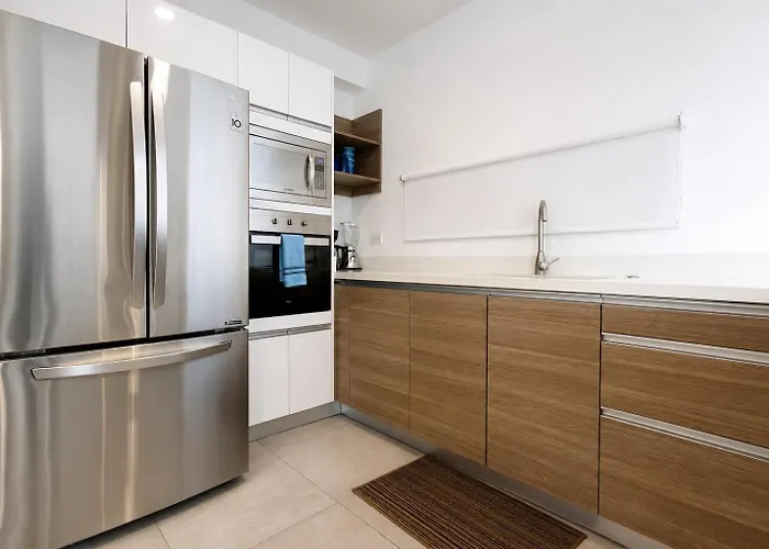 Modern 3br Near 5th Av Pool Sauna And Fitness *